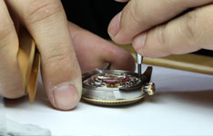 劳力士指针不走怎么办